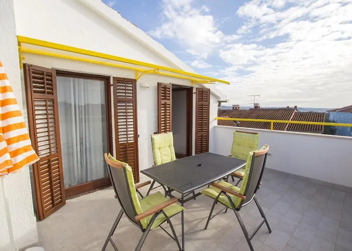 Apartments And Rooms Irena